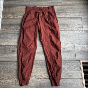 Lululemon Dance Studio Jogger Mid Rise Drawstring Pants Brown Red Rust Sz 6